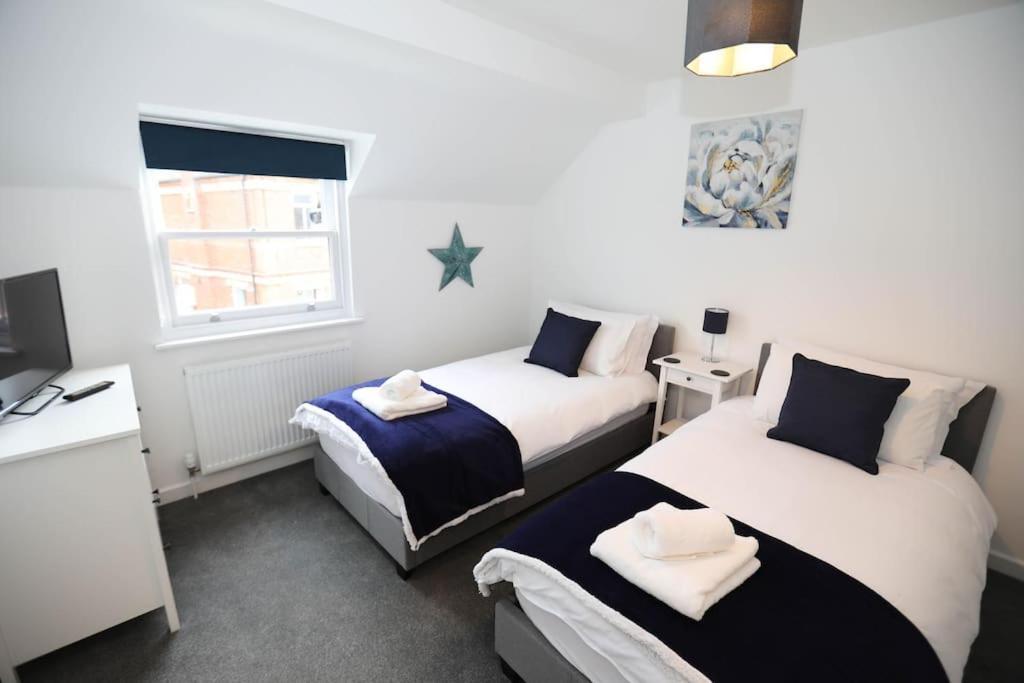 Exmouth - Apartment 1, Strand House - Modern 2 Bedroom Apartment, Perfect Location For Access To Beach & Town Centre - Sleeps 4 Guests - No Parking - Hosted By Rentmyhouse מראה חיצוני תמונה